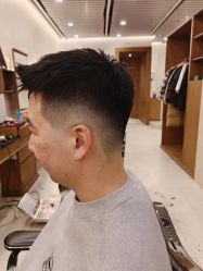 -MARTIN'S BARBER SHOP男士理发馆
