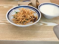-正南齐北·老街糯米团(洪崖洞店)