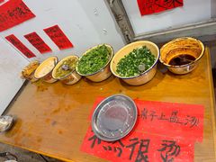 -柳州肥姨妈大骨螺蛳粉(万达中心店)