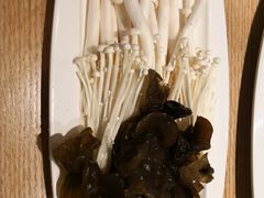 菌菇拼盘-牛很鲜潮汕牛肉火锅(乐清店)