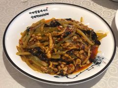 鱼香肉丝-国人川菜(李家村建东街店)