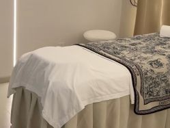 -紫琪尔胸部养护中心