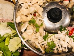 -Thai Market Restaurant( 04 Tran Quoc Toan)