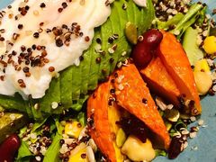 金枪鱼藜麦沙拉-HIGH FIVE哈福手工汉堡(桂林路店)