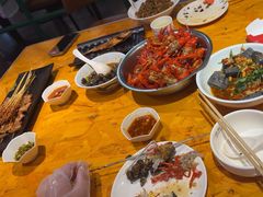 -琥珀老六龙虾(四里河店)