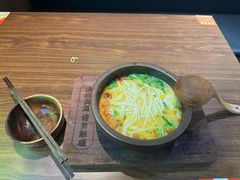-良米山·云南野生菌过桥米线(上海首店)