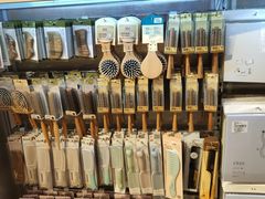 -三福时尚(三峡广场华夏银座店)
