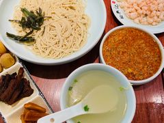 -裕兴记•蟹黄面馆(人民广场店)