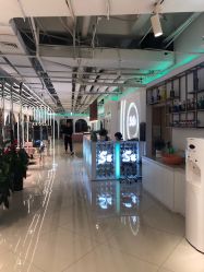 -BULB STUDIO 巴柏明星发型工作室