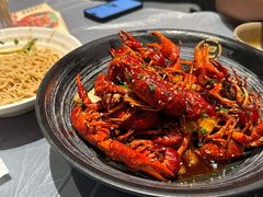 -肥肥虾庄·金牌油焖大虾(杨园滨江时代walk店)