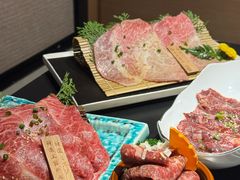 -山川小町·极番烧肉(新地假日广场店)