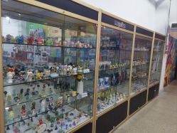 -逝水玩具折扣店