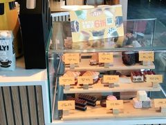 面包甜点陈列柜-麦当劳(新都汇店)