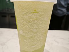 -奈雪的茶(优特汇店)