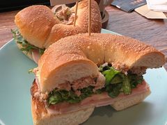 -Catch Bagel(芳草地店)