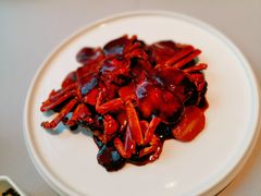 毛蟹炒年糕-屋里厢上海菜馆