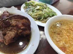 -巷子深菜馆·津门肘子(滨海店)