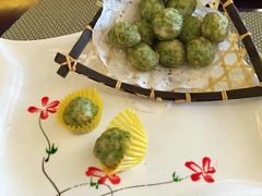 芹菜鲜虾丸-橄榄季酒店