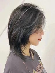 -十六番发型师事务所