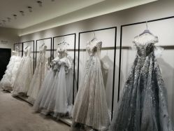 -Renee芮亦婚纱