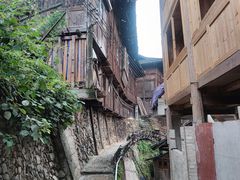 -西江千户苗寨-百年吊脚楼