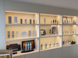 -JNK皮肤管理中心