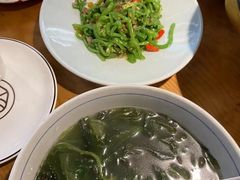 -聚鑫朋酸菜肥肠(文艺路口店)