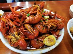 -琥珀老六龙虾(四里河店)