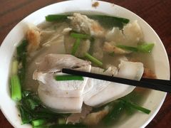 -金卯白肉罩火烧