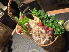 -三出山火锅(南京万象天地店)