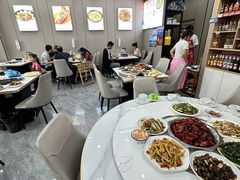 -丹水桥地锅鱼·翘嘴鲌·地方特色全鱼宴(丹江口大坝店)
