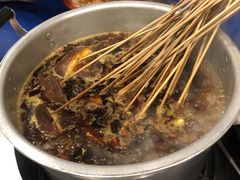 -马路边边串串香(苗栗路店)