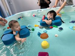 -海豚湾婴儿游泳(塘沽店)