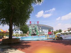 -沈阳龙润夏宫温泉水乐园