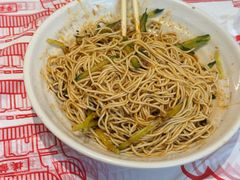 -肥肥虾庄·金牌油焖大虾(汉口城市广场店)