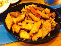 戈壁滩炒馕-楼兰古丽新疆菜(钟楼景观店)