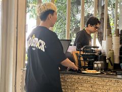 -Roast8ry Coffee Lab