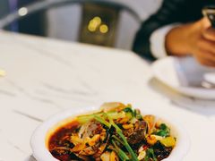 -凤凰路何眼镜香辣蟹(花果园店)