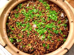香菇煲仔锅巴饭-马仕玖煲·融合菜·酥不腻烤鸭(人大店)