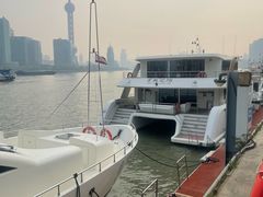 -北外滩百艇汇游艇俱乐部