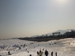 -华彬猛犸滑雪场