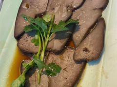 -潮界(LU·ONE凯德晶萃广场店)