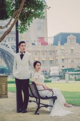 -现代经典婚纱摄影