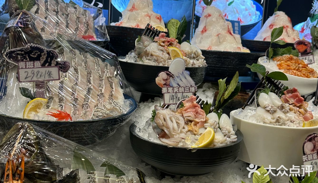 顿海鲜和牛火锅太绝了！和牛品质超棒，轻轻一涮变色就能吃