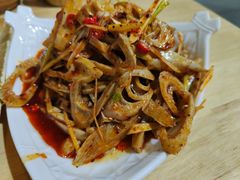 -茂县小辣椒川菜馆-羌家铜锅土火锅