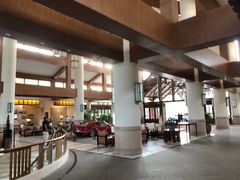 -亚龙湾喜来登·美景台大堂吧