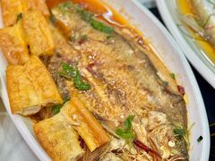 -丹水桥地锅鱼·翘嘴鲌·地方特色全鱼宴(丹江口大坝店)