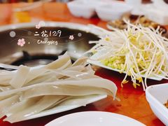 -刘胖娃鱼庄·特色肥肠鱼(杨家坪店)