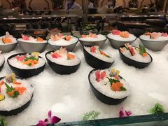 极品三文鱼拼-芭菲盛宴·环球美食(锦城万达广场店)
