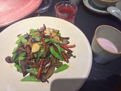 -菌自由丨野生菌火锅特色庭院餐厅(丽江古城店)